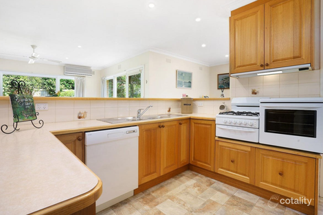 Property photo of 9 Howard Avenue Mount Waverley VIC 3149