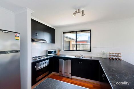 Property photo of 37 Smith Street Grovedale VIC 3216