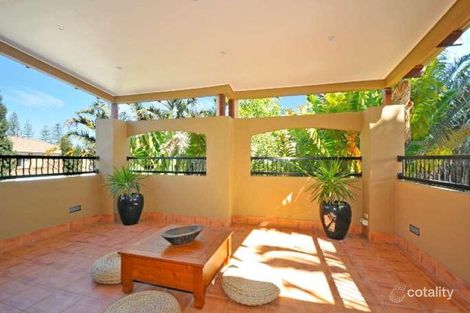 2/10 Messines Cres, Miami, QLD 4220