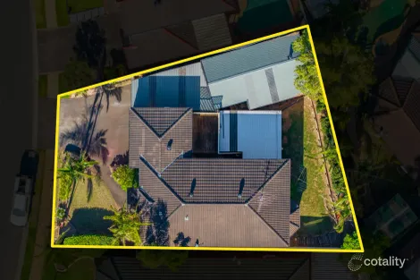 Property photo of 93 Kiber Drive Glenmore Park NSW 2745