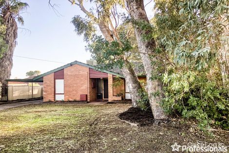 Property photo of 12 Delamere Way Camillo WA 6111