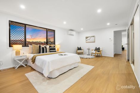 Property photo of 17 Regal Place Eight Mile Plains QLD 4113