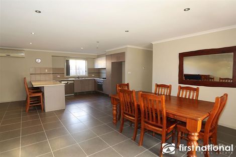 Property photo of 31 Bounty Way Berwick VIC 3806