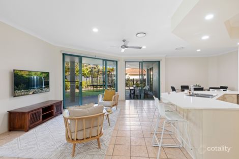 Property photo of 18 Dalley Park Drive Helensvale QLD 4212