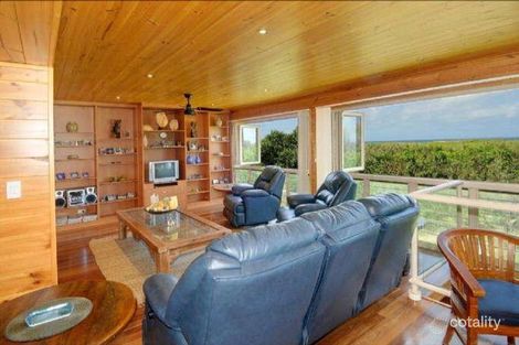 Property photo of 63 Oceanic Drive Warana QLD 4575