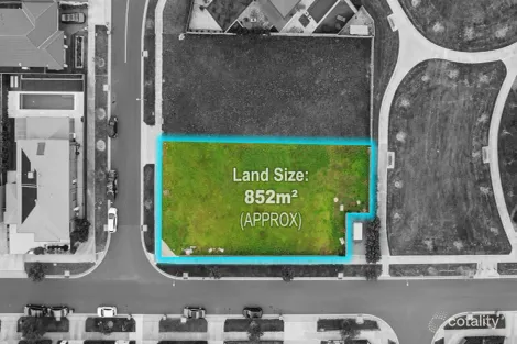 2 Viewbank Rd, Clyde North, VIC 3978