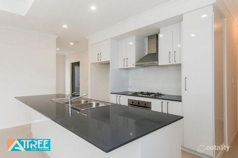 Property photo of 2/15 Alaska Crescent Southern River WA 6110