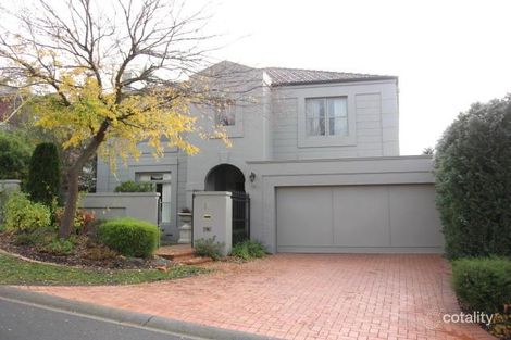 18 The Pines Otlk, Doncaster East, VIC 3109