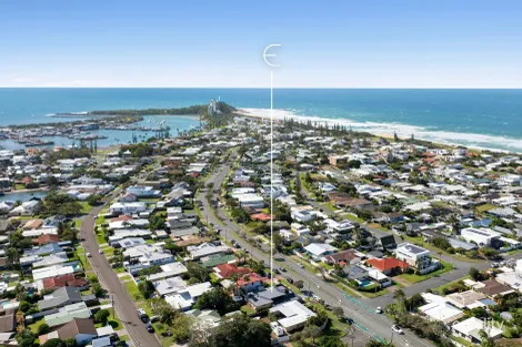 Property photo of 62 Point Cartwright Drive Buddina QLD 4575