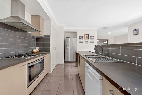 Property photo of 34 Taylan Street Craigieburn VIC 3064