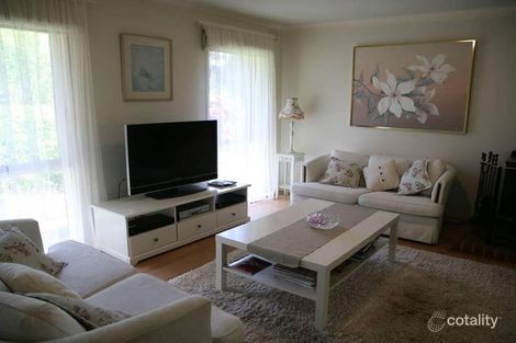 Property photo of 8 Coggers Lane Mount Macedon VIC 3441
