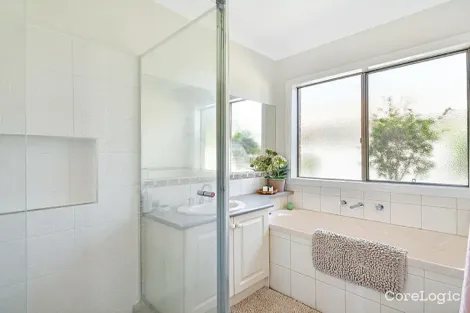 Property photo of 9 Iris Place Pakenham VIC 3810