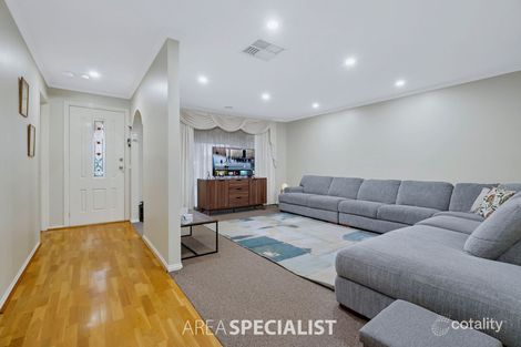 Property photo of 5 Rosewood Court Narre Warren South VIC 3805