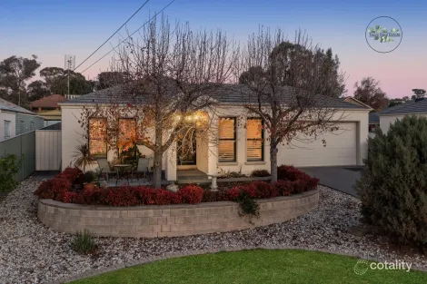 Property photo of 1/32 Race Street Flora Hill VIC 3550