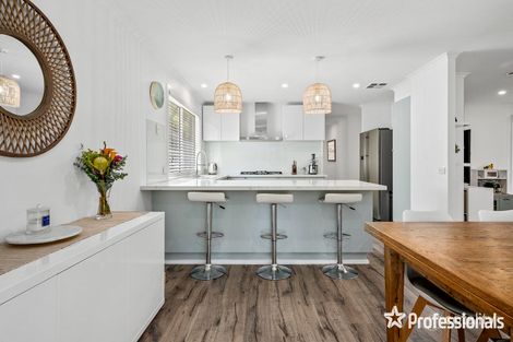 Property photo of 10 Charlwood Drive Mooroolbark VIC 3138