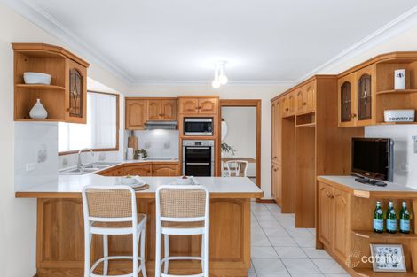 Property photo of 5 Deenyi Close Cordeaux Heights NSW 2526