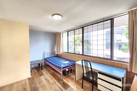 Property photo of 4/16 Gailey Road St Lucia QLD 4067