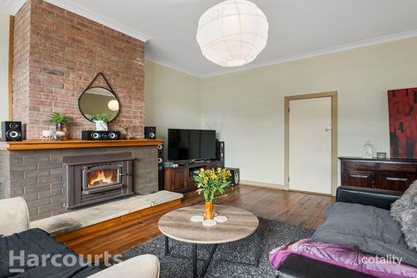 10 Liena Rd, Lindisfarne, TAS 7015