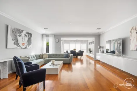 Property photo of 9 Wickham Grove Strathmore VIC 3041