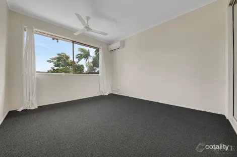 Property photo of 2/18 Leonard Street South Gladstone QLD 4680