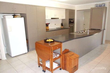 Property photo of 2 Irma Court Benaraby QLD 4680