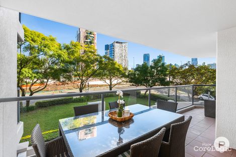 Property photo of 13/45 Deakin Street Kangaroo Point QLD 4169