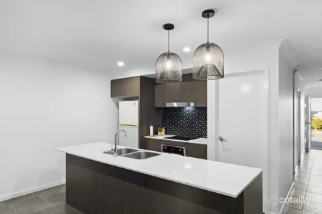 Property photo of 51 First Street Holmview QLD 4207