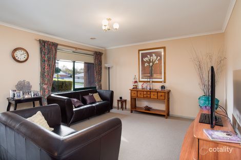 Property photo of 8 Baystone Place Lilydale VIC 3140