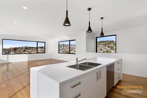 Property photo of 5 Denning Close New Town TAS 7008