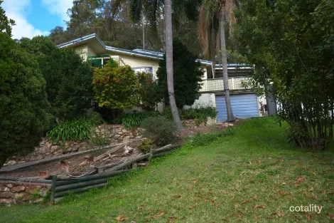 Property photo of 1 Labulla Place Glendale NSW 2285