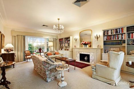 Property photo of 44 Clendon Road Toorak VIC 3142