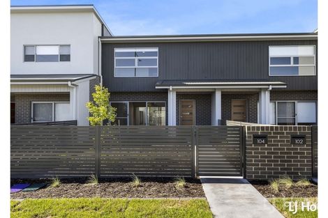 104 Gorman Dr, Googong, NSW 2620