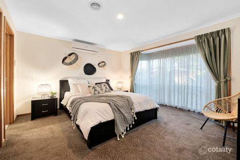 Property photo of 21 Frances Crescent Cranbourne North VIC 3977