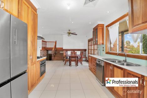 Property photo of 8 Wills Glen St Clair NSW 2759