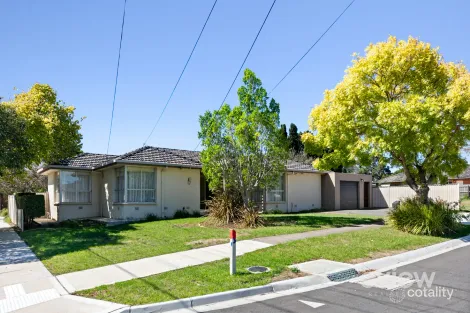 42 Moffatt Cres, Hoppers Crossing, VIC 3029