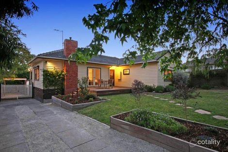 Property photo of 15 Surrey Street Ringwood VIC 3134