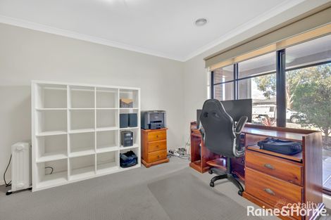 28 Merrystowe Way, Harkness, VIC 3337