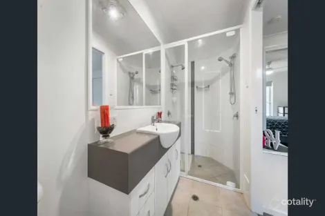 Property photo of 11 Willowburn Drive Rockville QLD 4350