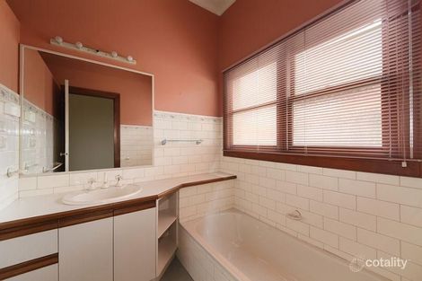 Property photo of 6 Seaview Avenue Bentleigh VIC 3204