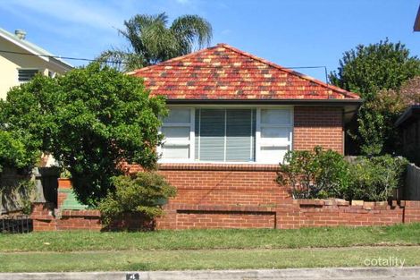 4 Surfers Pde, Freshwater, NSW 2096