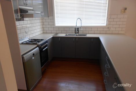 Property photo of 15 Stratford Close Orange NSW 2800