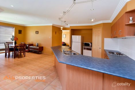 Property photo of 4 Cornell Close Regents Park QLD 4118