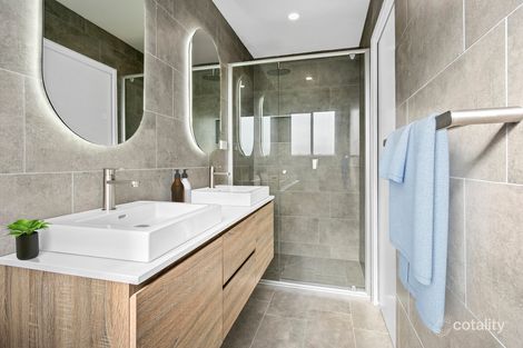 Property photo of 5/18-20 Upland Chase Albion Park NSW 2527