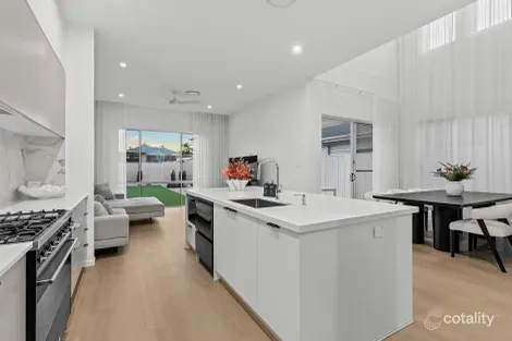 Property photo of 2A Cooper Road Northgate QLD 4013