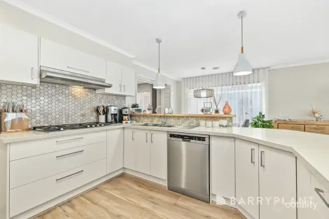 Property photo of 7 Danehill Grove Berwick VIC 3806