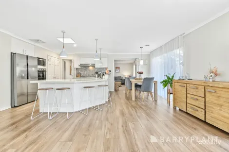 Property photo of 7 Danehill Grove Berwick VIC 3806