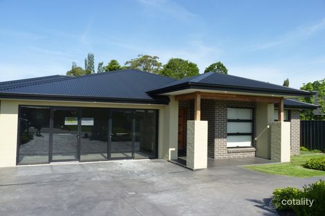 26 Wattlebird Ave, Cooranbong, NSW 2265