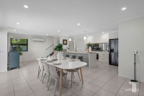 Property photo of 1/16 Surbiton Court Carindale QLD 4152