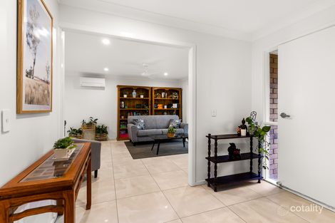 Property photo of 16 Batavia Court Park Ridge South QLD 4125