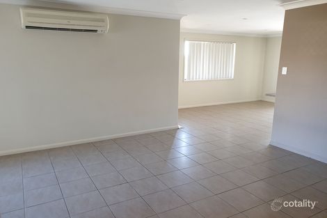 Property photo of 7 Sugars Place Bundamba QLD 4304